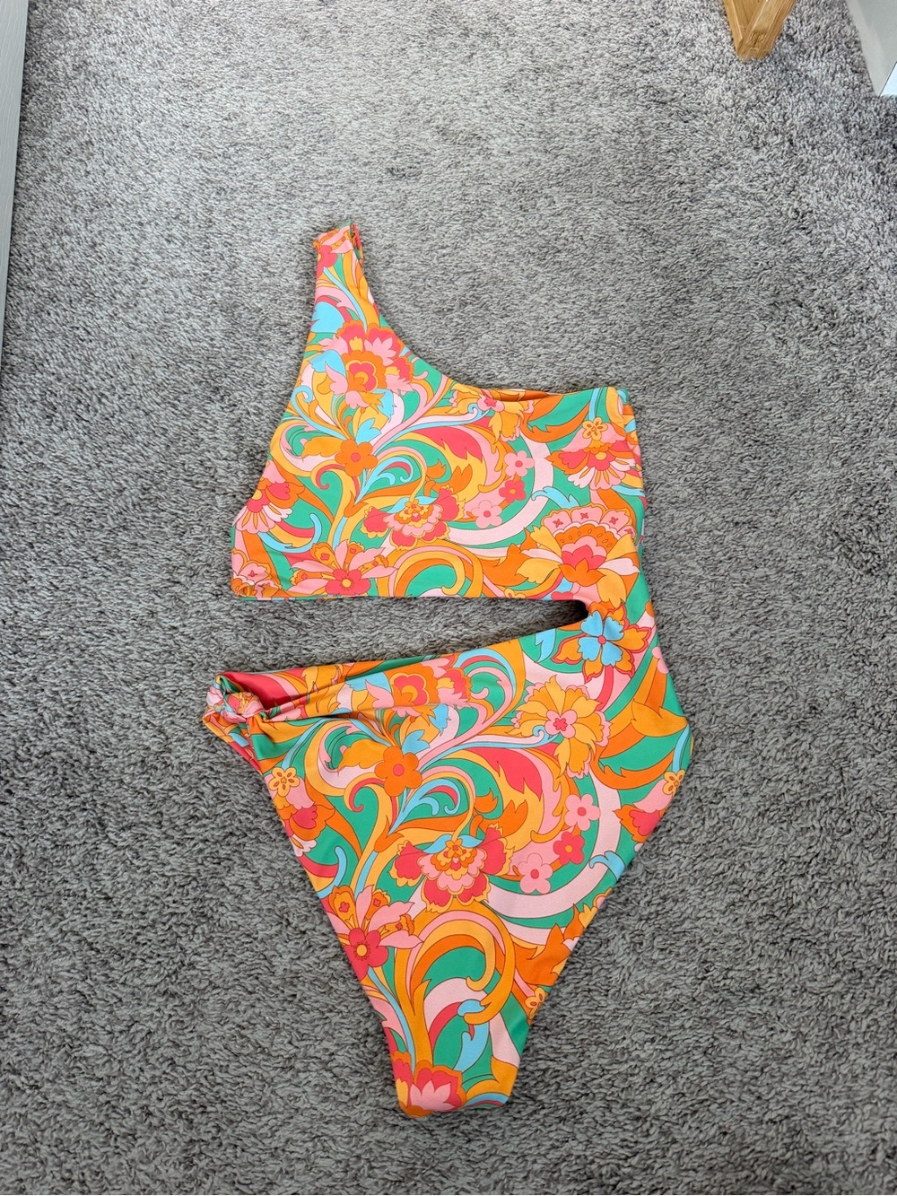 Skatie Nicole one piece- Nadi - Picture 3 of 3